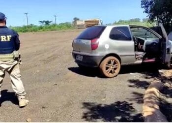 Mulher grávida tem veículo roubado enquanto recebia atendimento médico