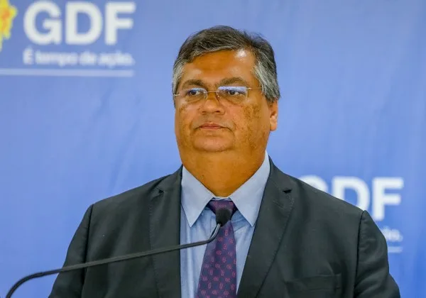 Deputado pede que ministro Flávio Dino seja incluído em inquérito das fake news