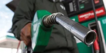 Imposto de Lula faz preço médio da gasolina subir 3%