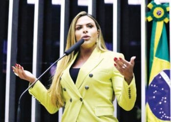 Proposta da deputada Silvye Alves busca prevenir feminicídios através de prisão preventiva por ameaça