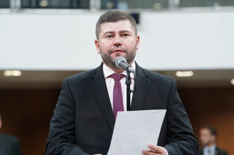 Deputado estadual propõe criação do Dia Estadual de Combate ao Preconceito Contra as Pessoas com Nanismo