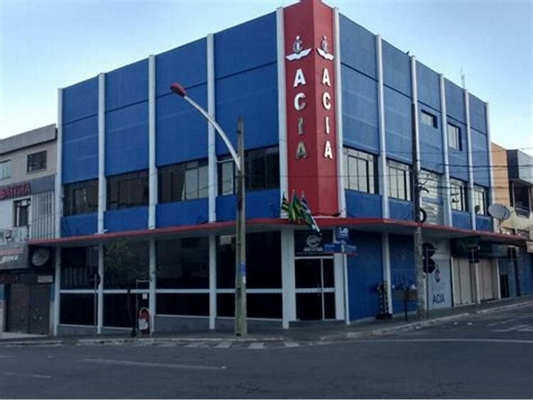 SESI e ACIA investem em cultura e tecnologia para a comunidade