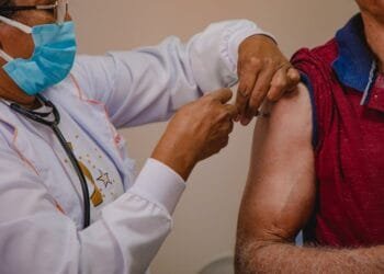 Campanha de vacinação contra gripe tem baixa procura em Anápolis, saúde pretende imunizar mais de 140 mil pessoas