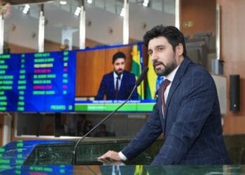 Projeto de Fred Rodrigues veda a participação de transgêneros em competições femininas em Goiás