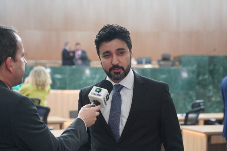 Um dia após governo federal não conseguir emplacar PEC da Censura, Deputados de Goiás aprovam PEC de Liberdade de Expressão