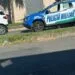 VÍDEO: Casal é flagrado fazendo sexo com carro parado em via pública