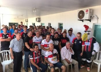 Anápolis Futebol Clube comemora 77 anos com apresentação do elenco