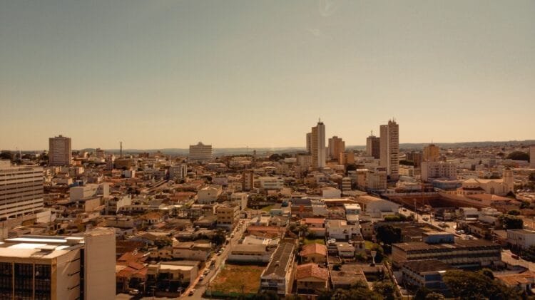 Prefeitura firma parceria com Sebrae para alavancar empreendedorismo em Anápolis