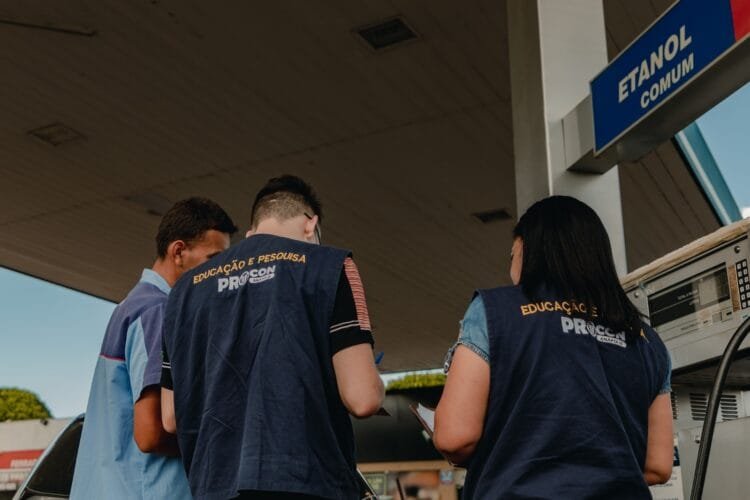 Etanol apresenta menor variação de preço em pesquisa de combustíveis realizada pelo Procon Anápolis