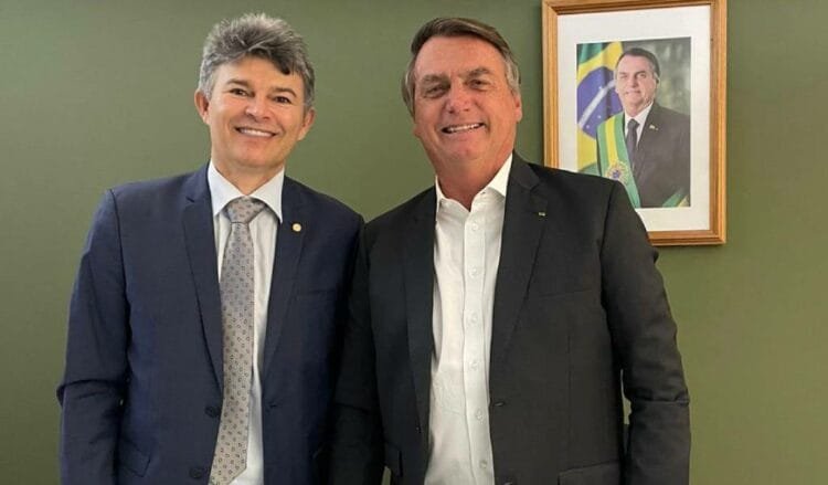 Deputado classifica operação de absurda e diz que Bolsonaro não cometeu ilegalidade
