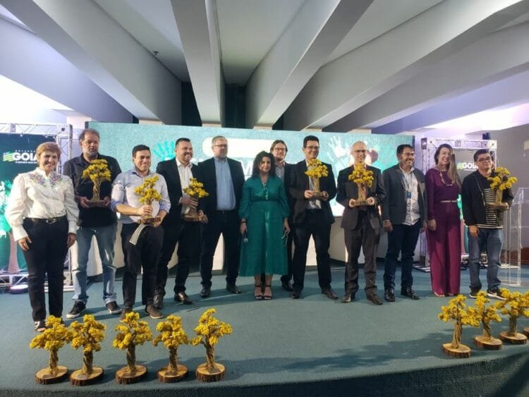 SES-GO lança projeto de usina solar em hospitais do estado