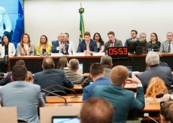 Reforma Agrária: “Processo precisa ser debatido, mas de forma responsável”, defende Caiado em entrevistas