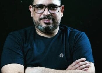 Reflexões sobre a corrupção na liderança religiosa e a necessidade de uma nova reforma