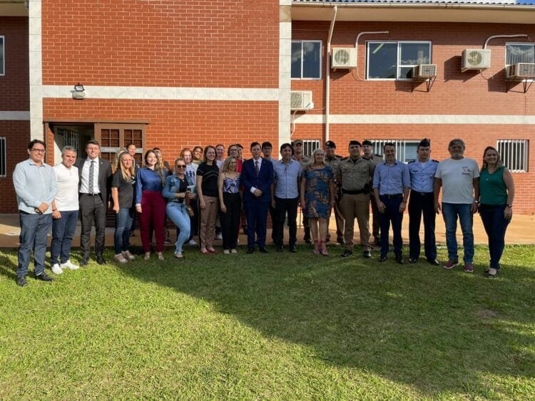 OAB Anápolis se une a instituições em projeto de paz nas escolas