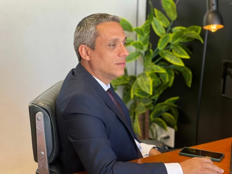 Gustavo Gayer denuncia ministério ao TCU por gasto de R$ 500 milhões sem licitação