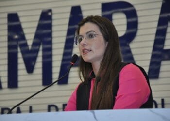 Vereadora Thaís Souza destaca importância do Dia Livre de Impostos em Anápolis