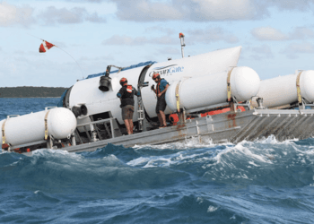 Submarino Titan OceanGate: ‘Supostos restos humanos’ são encontrados nos destroços do submersível