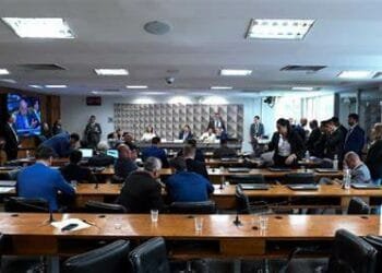 AO VIVO: O clima esquenta na CPI Mista do 8 de janeiro