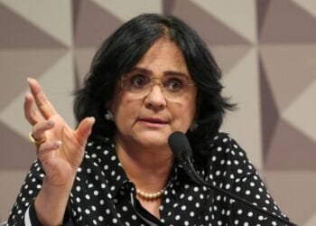 Vídeo: Senadora Damares Alves critica declaração de Lula sobre escravidão como ‘inaceitável