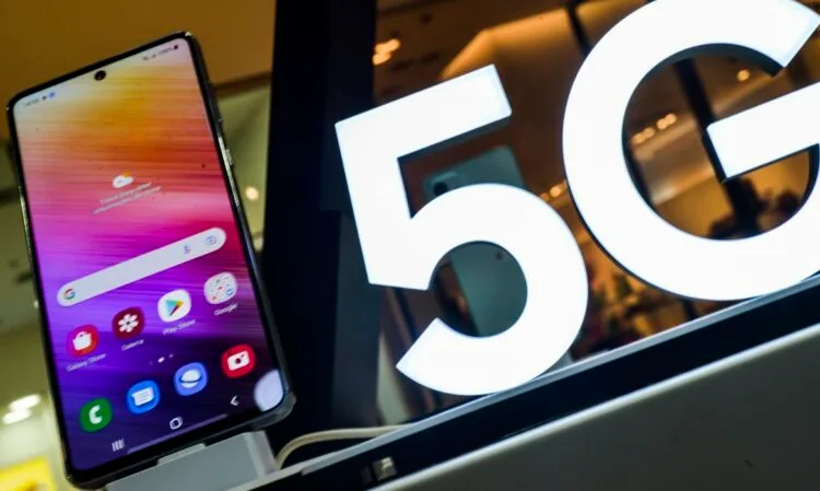 Tecnologia 5G completa um ano no Brasil com avanço rápido, mas enfrenta problemas em legislações municipais
