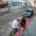 VÍDEO: Mulher sofre assédio ao passear com cachorro na rua