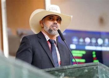 Deputado Amauri Ribeiro é alvo de operação da PF por suposto financiamento de atos em Brasília