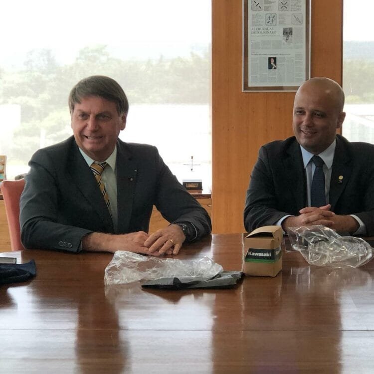 Major Vitor Hugo receberá título de cidadão Goiano na mesma cerimônia que Jair Bolsonaro