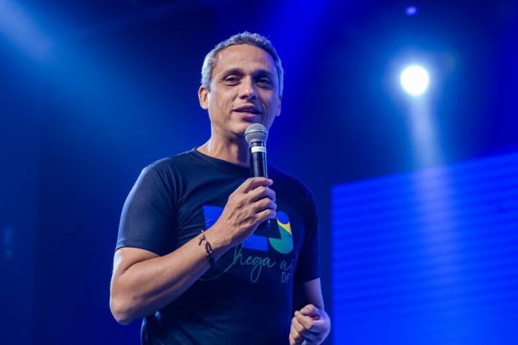 Deputado Gustavo Gayer requer informações sobre terras da união em Goiás