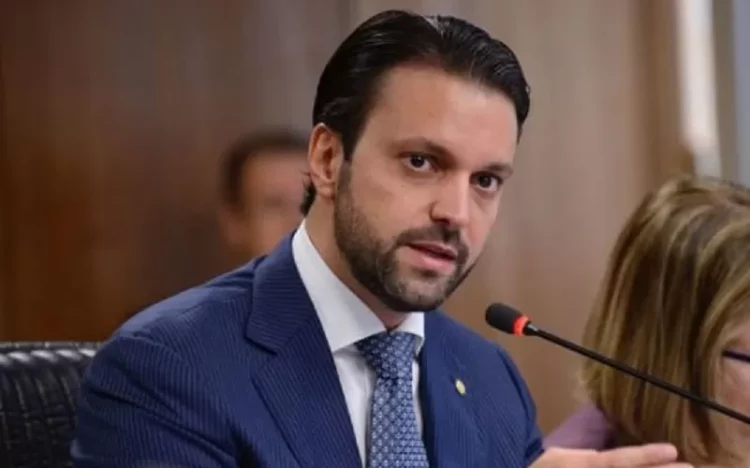 Alexandre Baldy: ‘Não aprovo a participação do PP no governo Lula’, afirma em entrevista coletiva em Anápolis