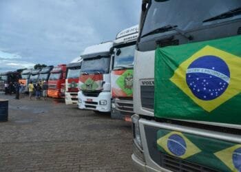 Transporte rodoviário de cargas teme aumento de custos após decisão do STF