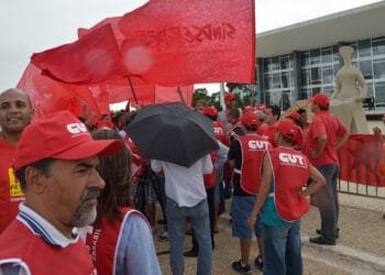 Volta do imposto sindical obrigatório, aprovada pelo STF, também é criticada por especialistas
