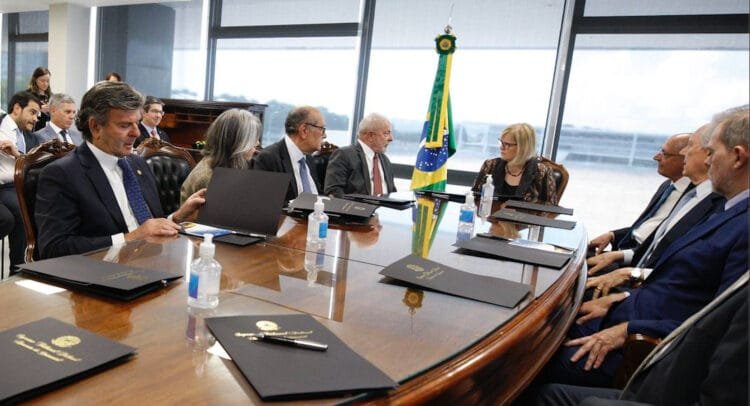 Imposto sindical: cobrança será automática, se o empregado não se opor