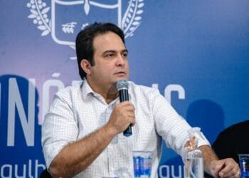 ENTREVISTA: Prefeito Roberto Naves aborda eleições municipais e reforma administrativa