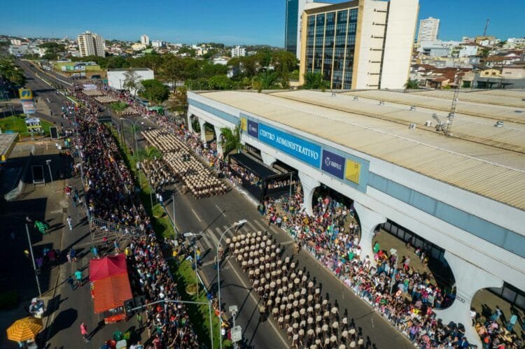 Anápolis celebra a Independência do Brasil com mais de 10 Mil pessoas, superando Brasília proporcionalmente
