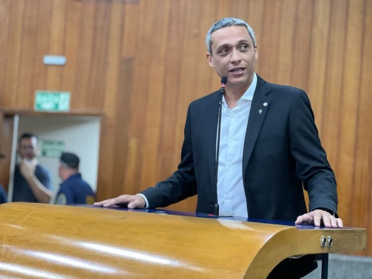 Gustavo Gayer será vice-presidente da Frente Parlamentar Mista em Defesa das Escolas Cívico-Militares