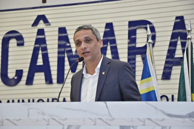Deputado Gustavo Gayer destina 1 Milhão para reforma da Maternidade Dr. Adalberto em Anápolis