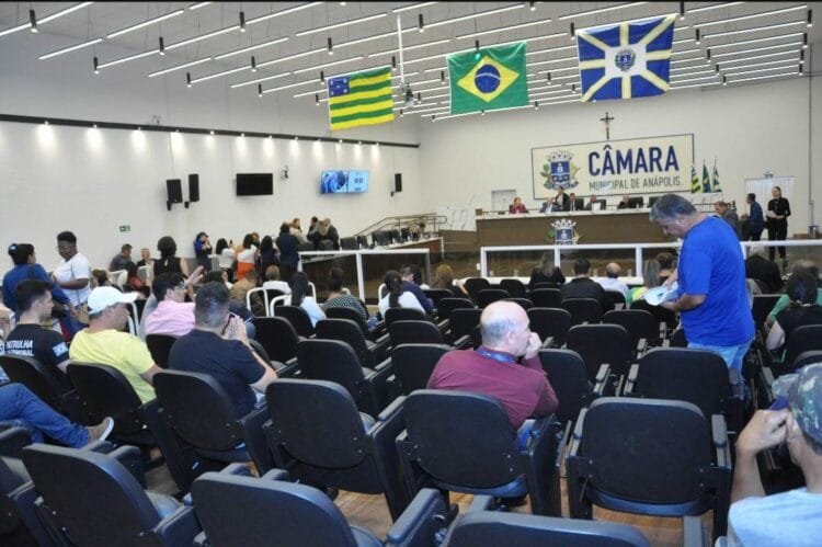 Câmara de Anápolis aprova projetos impactantes em sessão extraordinária