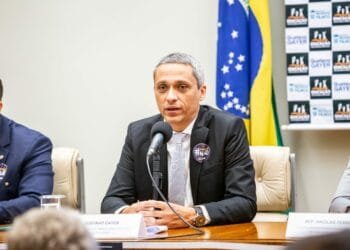 Deputado Federal Gustavo Gayer denuncia parceria com terroristas após Decreto do Governo Brasileiro