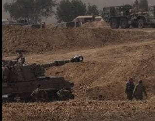 Urgente: Dezenas de veículos militares de Israel mobilizam-se próximo à fronteira com Gaza