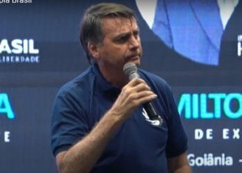 Bolsonaro critica relatório da CPMI e levanta dúvidas sobre Reforma Tributária em evento em Goiânia