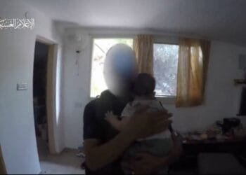 Crueldade do Hamas: Vídeo chocante revela crianças raptadas durante ataque em Israel