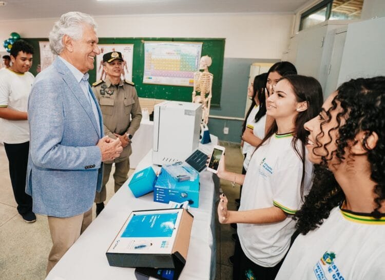 Governo de Goiás amplia Bolsa Estudo até 2026 e estende ao 9º ano