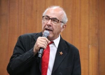 Deputado petista participa de manifestação que pediu fim do Estado de Israel