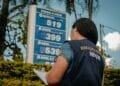 Procon Anápolis fiscaliza e aponta variações nos preços dos combustíveis