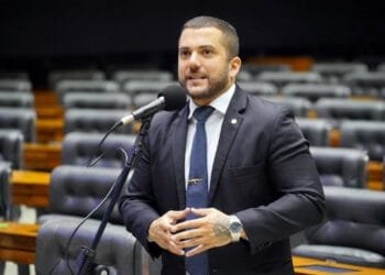 Deputado atribui morte de preso na papuda a Alexandre de Moraes e pede impeachment