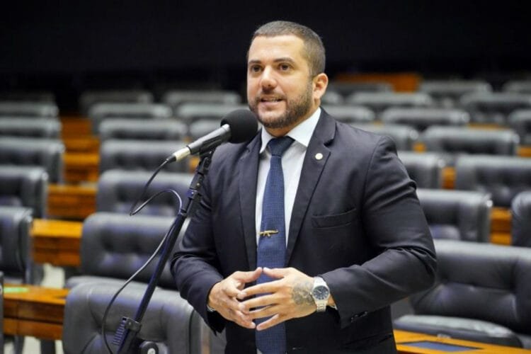 Deputado atribui morte de preso na papuda a Alexandre de Moraes e pede impeachment