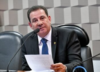 Senador Vanderlan Cardoso mantém voto em aberto para indicação de Flávio Dino ao STF