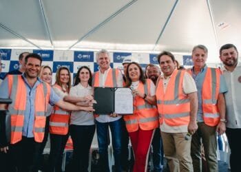 Ponte Estaiada Edenval Ramos Caiado: Uma homenagem que transforma o futuro de Anápolis