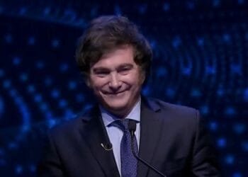 Javier Milei assume presidência da Argentina em cerimônia histórica neste domingo