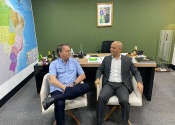 EXCLUSIVO: Com apoio de Bolsonaro, Vitor Hugo está confirmado como candidato em Anápolis